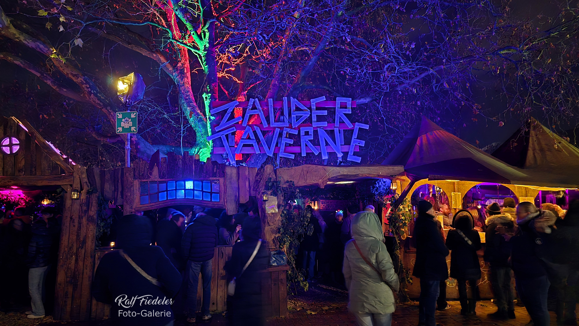 Zauber-Taverne auf dem Weihnachtsmarkt in Hannover