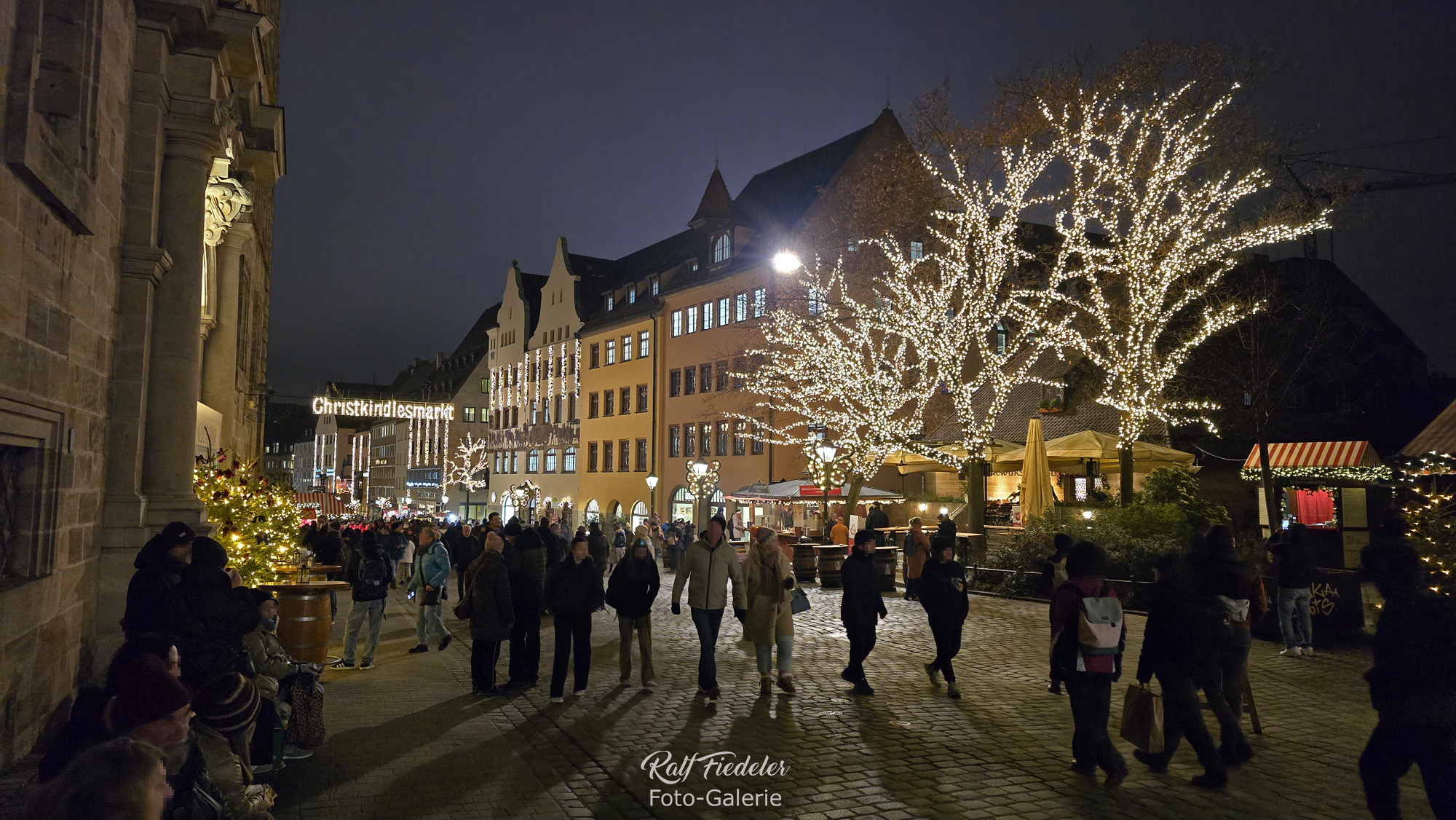 Bratwursthäusle bei St. Sebald und der Nürnberger Christkindlesmarkt