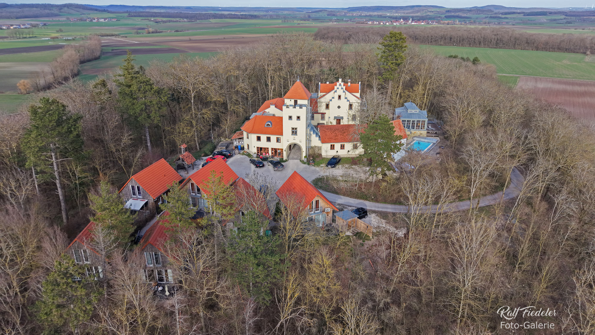 Drohnenfoto vom Wildberghof bei Ulsenheim