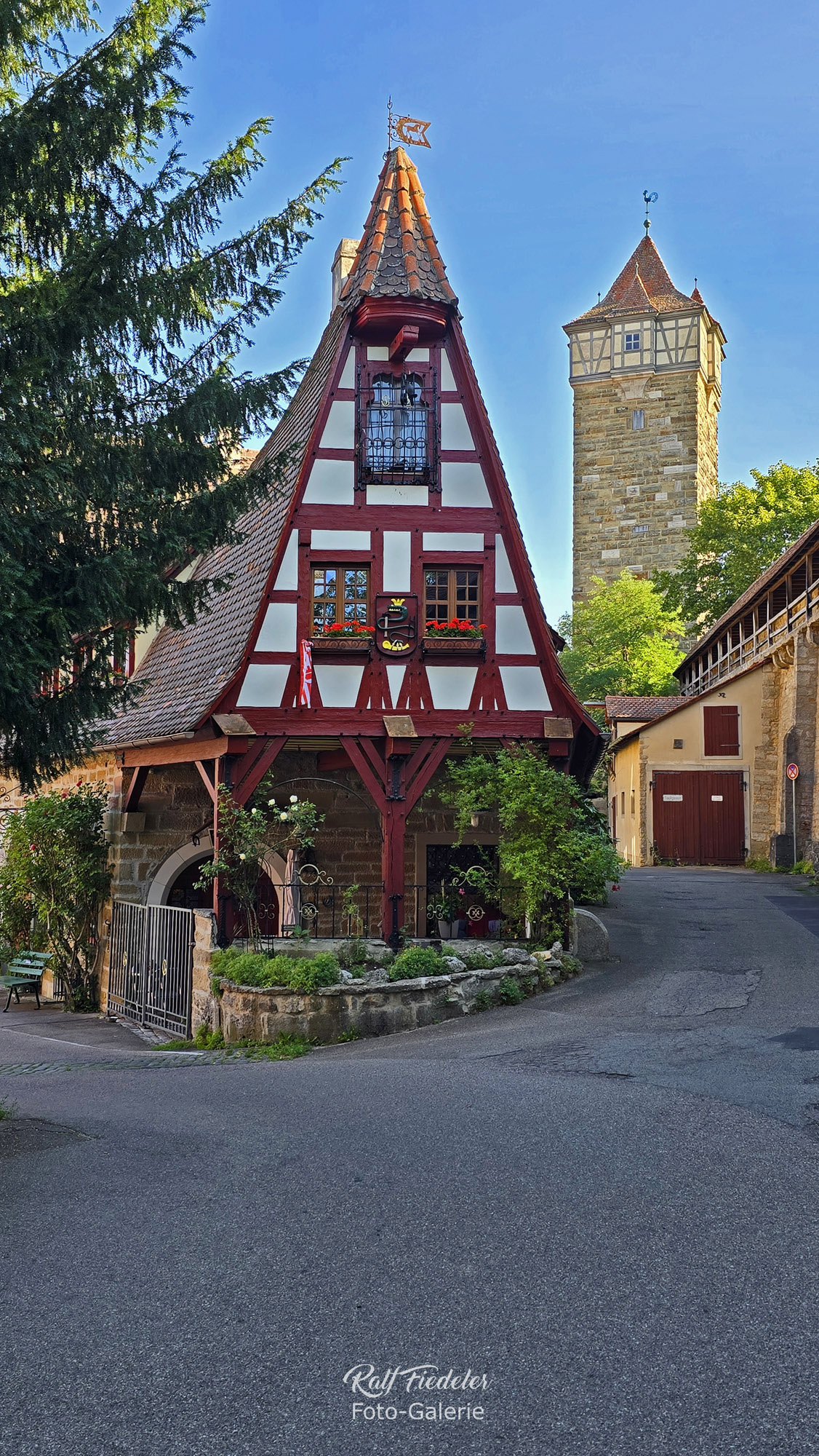 Rothenburg ob der Tauber, die Gerlachschmiede am Morgen