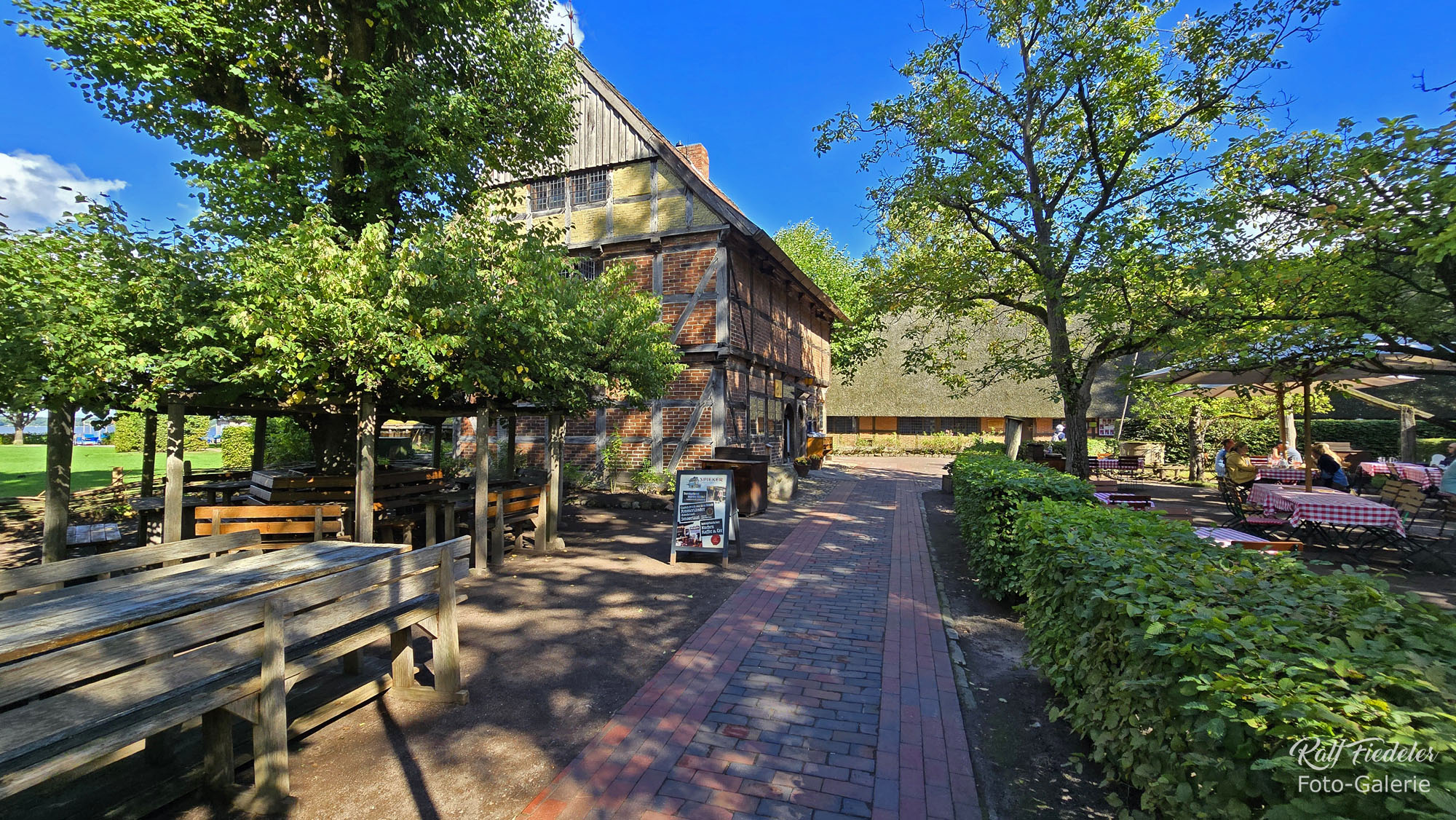 Restaurant Spieker im Ammerländer Freilichtmuseum neben dem Kurpark