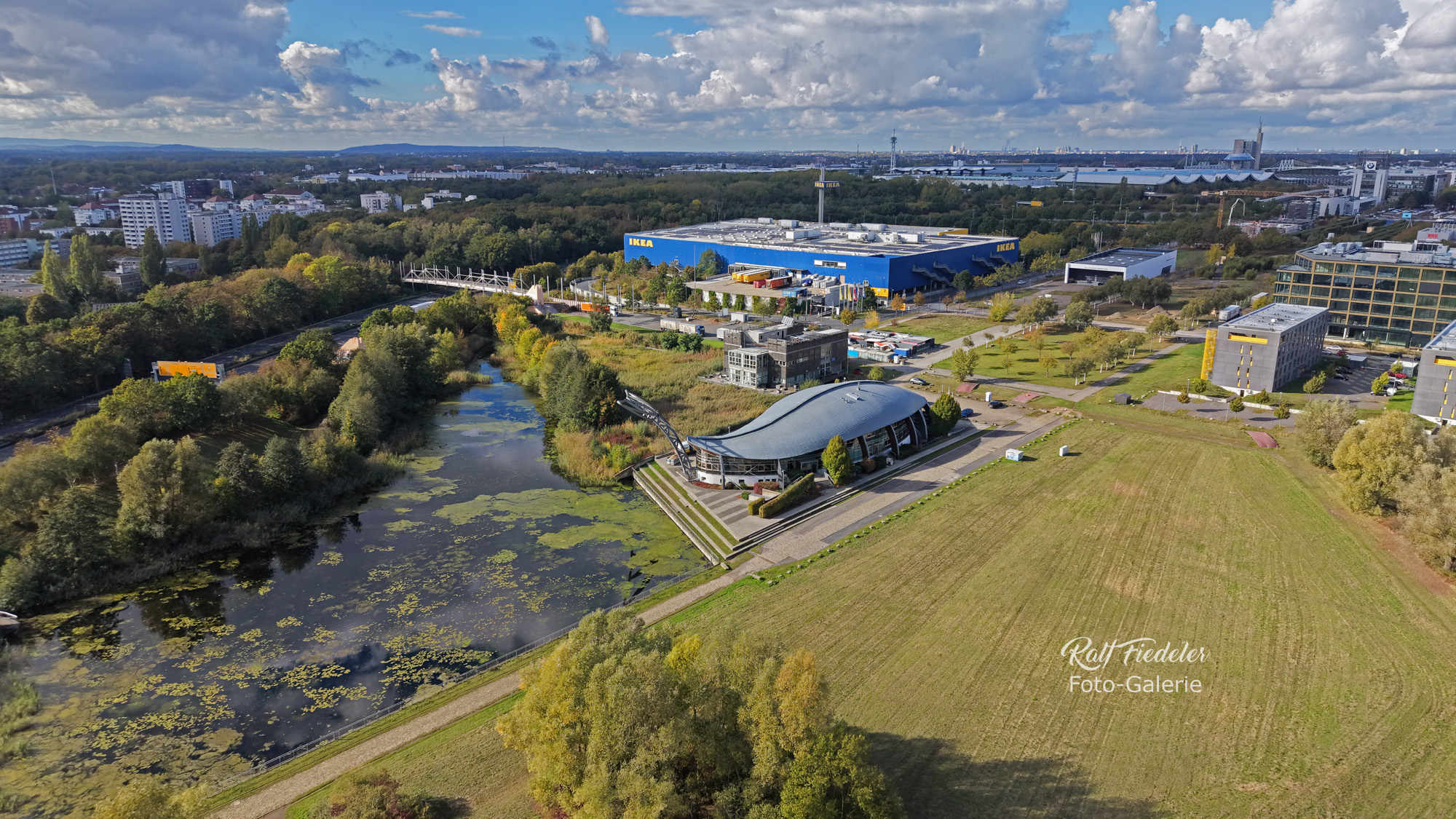 Drohnenfoto von IKEA und dem ehemaligen Expo-Park in Hannover